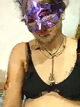 Snapshot of Piya_Bakshi chatting on 05.17.26 Piya Bakshi online show from 05.17.26