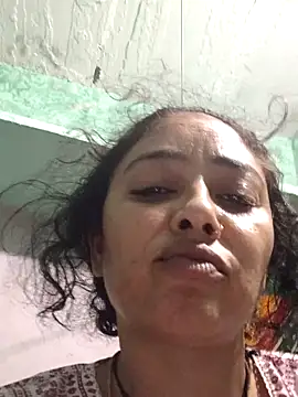 Snapshot of Piya_Bakshi chatting on 06.04.26 Piya Bakshi online show from 06.04.26