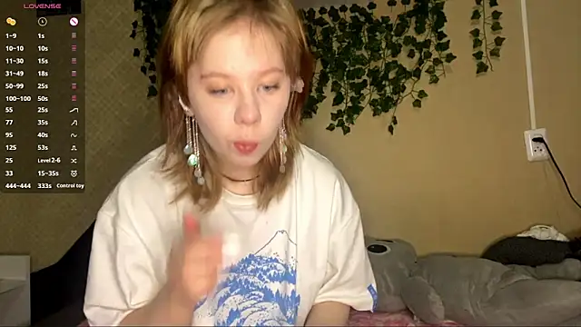 Snapshot of SheritaKohrs chatting on 11.09.25 SheritaKohrs online show from 11.09.25