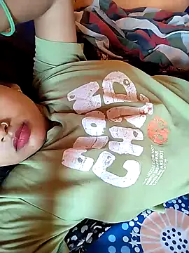 Snapshot of Sexy_Divya__ chatting on 04.25.26 Sexy Divya online show from 04.25.26