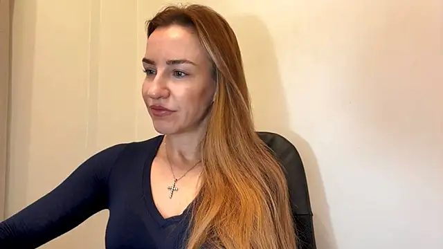 Snapshot of Nyxelia_ chatting on 12.19.25 Nyxelia online show from 12.19.25