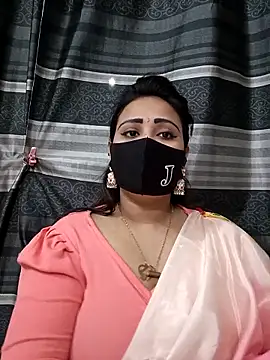 Snapshot of sadiya56803 chatting on 12.14.25 sadiya56803 online show from 12.14.25