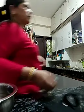 Snapshot of Cutegirl_789 chatting on 11.25.25 Cutegirl 789 online show from 11.25.25