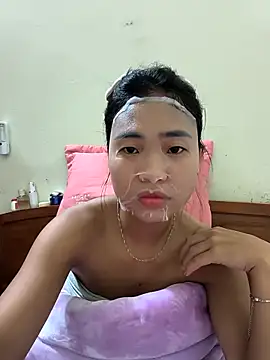 Lynly k2 online show from 03.12.26