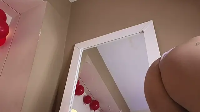 BellaRooux online show from 02.21.26