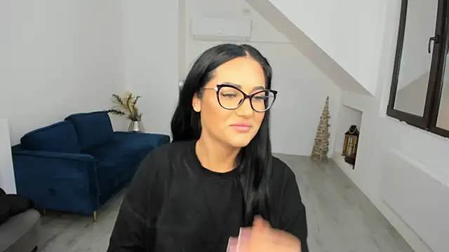 AnyaEvy online show from 11.13.25