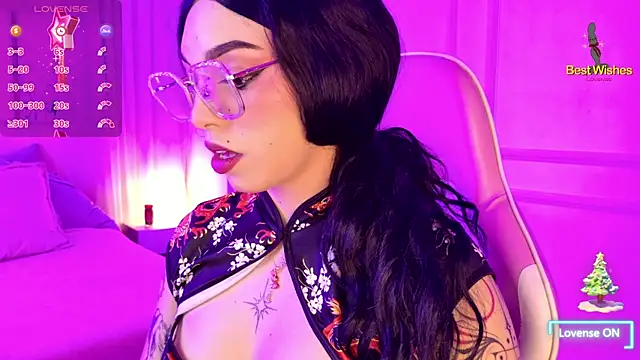 Lynaa love online show from 12.19.25