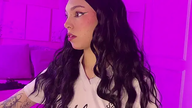 Lynaa love online show from 01.06.26