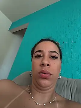 Snapshot of vivianeleoa chatting on 08.06.26 vivianeleoa online show from 08.06.26