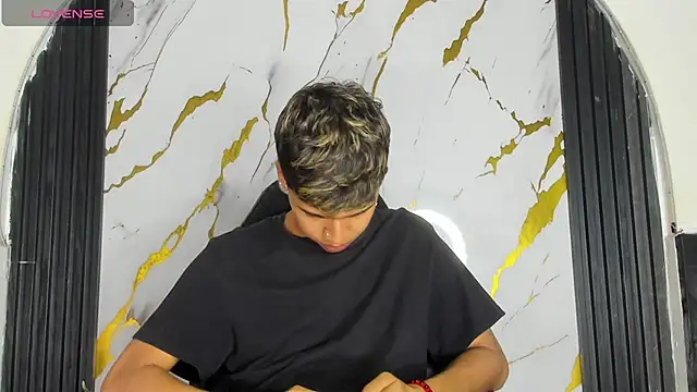 Timmy Kiing  online show from 01.09.26