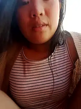 Yumiik2kk online show from 11.30.25