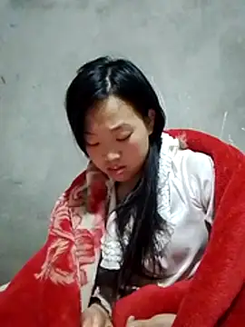 Yumiik2kk online show from 12.14.25