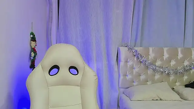 Snapshot of trevor_belmontt chatting on 11.26.25 trevor belmontt online show from 11.26.25