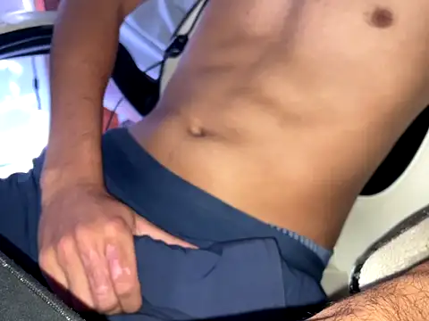 Snapshot of mathias2708 chatting on 11.17.25 mathias2708 online show from 11.17.25