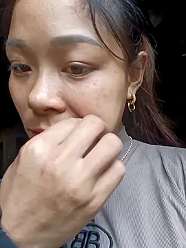 Lyla john online show from 02.05.26