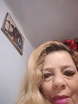 karlaanqui1 online show from 12.21.25