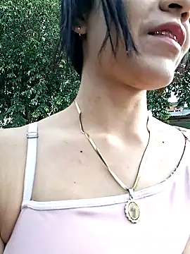 Snapshot of Skinny_Wet chatting on 11.13.25 Skinny Wet online show from 11.13.25