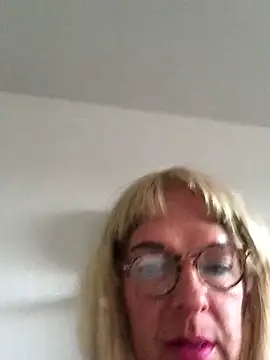 simone xdressing online show from 04.19.26