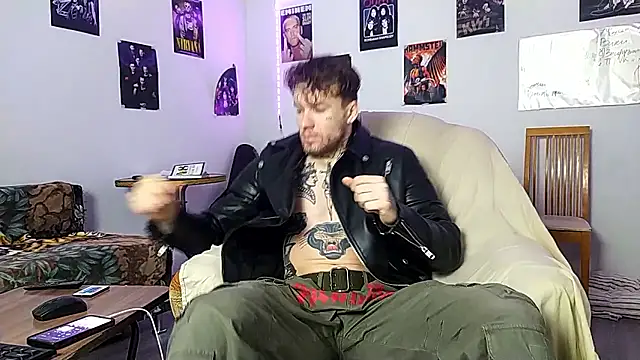 Huntall77 online show from 01.19.26