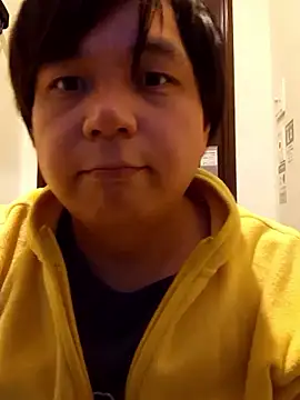 Snapshot of yu-yu28 chatting on 11.17.25 yu-yu28 online show from 11.17.25