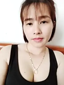 Swan-white123 online show from 12.23.25