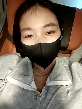 thuy-kieu online show from 12.17.25