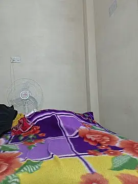 Iamyourdarling online show from 04.30.26