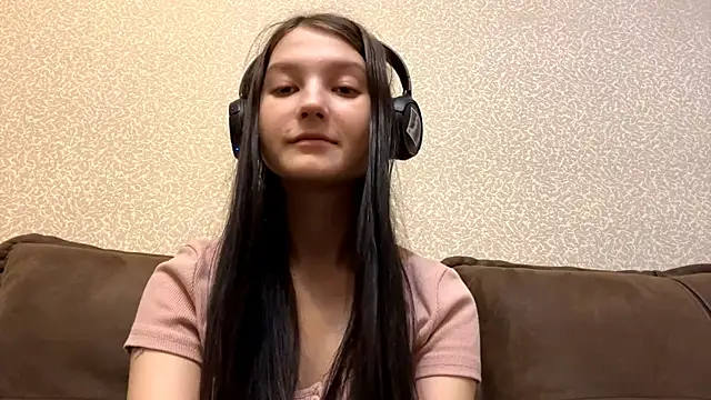 AurorAurora online show from 11.29.25