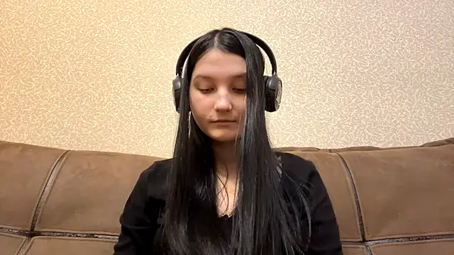 AurorAurora online show from 01.08.26