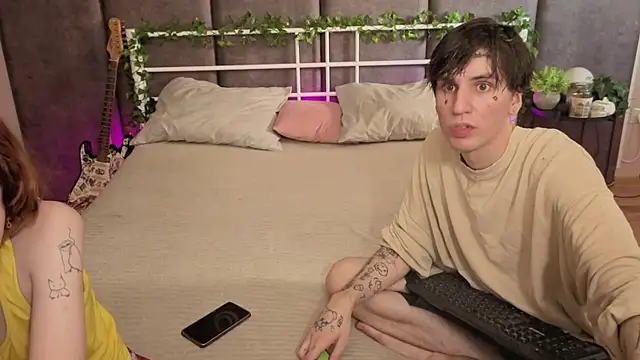 Snapshot of Danny_loves_Mary chatting on 07.18.26 Danny loves Mary online show from 07.18.26