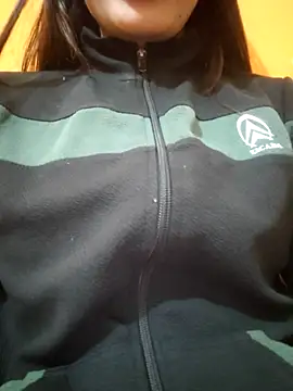 Snapshot of Hot__girls001 chatting on 11.13.25 Hot girls001 online show from 11.13.25