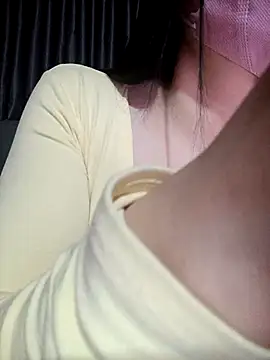 Snapshot of MiHeni chatting on 01.12.26 MiHeni online show from 01.12.26