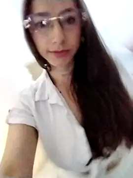 Snapshot of Samantha_curvy1 chatting on 11.20.25 Samantha curvy1 online show from 11.20.25