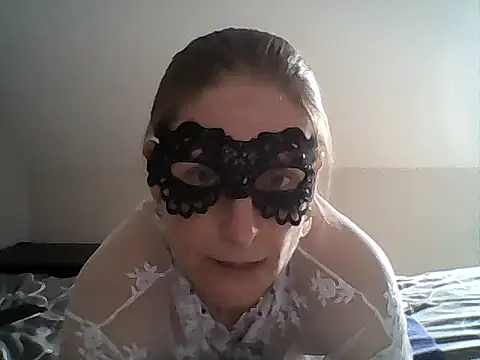 Snapshot of MelleEloa chatting on 04.14.26 MelleEloa online show from 04.14.26