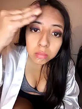 Isabella 175 online show from 11.12.25