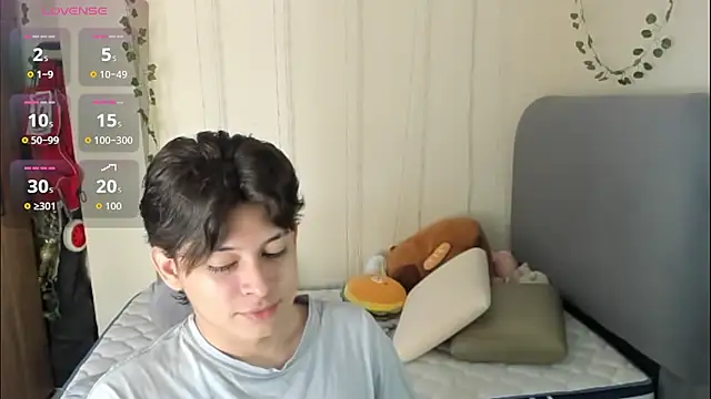 Snapshot of Felix_kitty chatting on 02.20.26 Felix kitty online show from 02.20.26