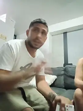 Snapshot of MAX_Jhonnson chatting on 11.21.25 MAX Jhonnson online show from 11.21.25