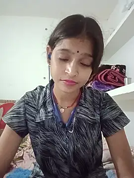 Snapshot of Mohnicute chatting on 05.16.26 Mohnicute online show from 05.16.26
