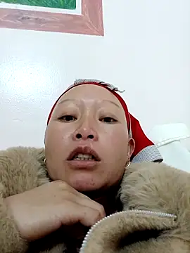 girl-hot2x online show from 02.05.26