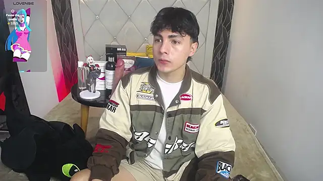 Samu FoXXX online show from 11.18.25