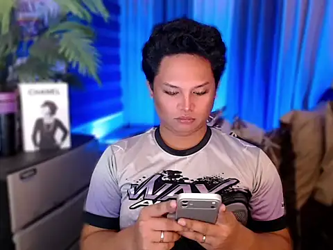 Snapshot of UrGoddess_Sofia chatting on 02.14.26 UrGoddess Sofia online show from 02.14.26