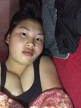 Snapshot of luna-sexxy chatting on 11.24.25 luna-sexxy online show from 11.24.25