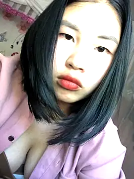 Snapshot of luna-sexxy chatting on 11.30.25 luna-sexxy online show from 11.30.25