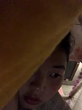 Snapshot of luna-sexxy chatting on 11.30.25 luna-sexxy online show from 11.30.25