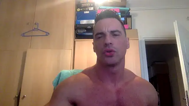 bubblemaleass35 online show from 11.18.25