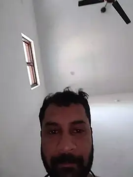 Snapshot of sexyarsh000 chatting on 11.13.25 sexyarsh000 online show from 11.13.25