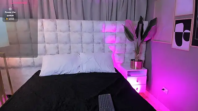 Atenea Velle online show from 03.21.26