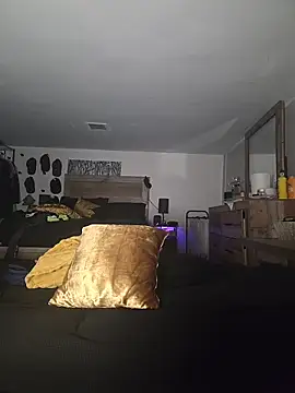 piggylatino online show from 03.18.26