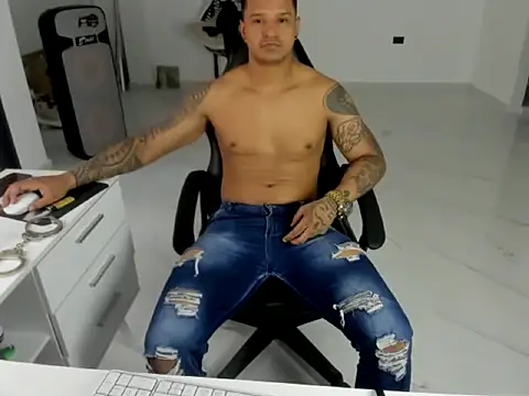 master leather online show from 04.07.26