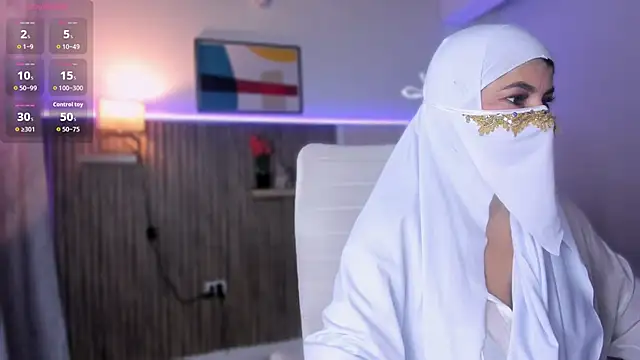 Hannaa Dolly online show from 12.16.25